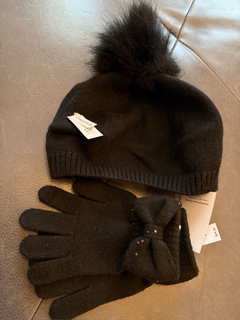 GAP kids Black Pom-Pom Knit Hat and Bow Gloves Set - Kids Accessories